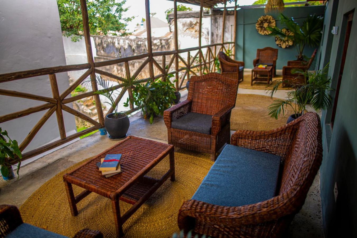Firefly West Wing Hotel Bagamoyo Exterior foto